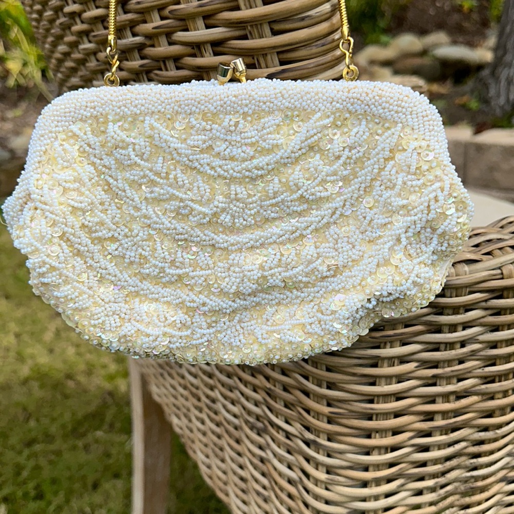 Evening clutch with sequins and pearls
